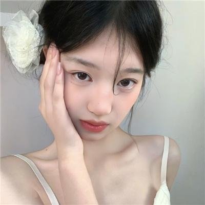 窗外是蓝星